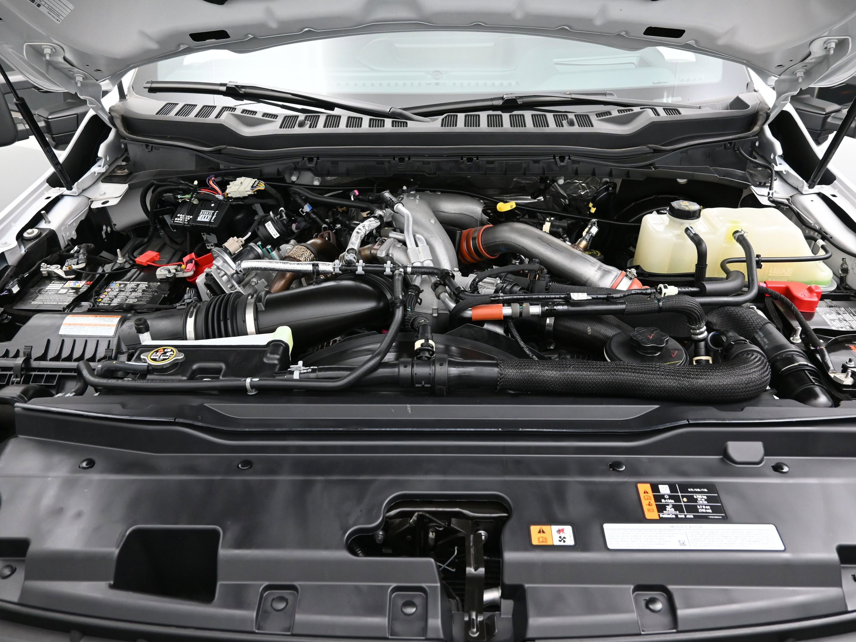 Used 2024 Ford F250 Platinum w/ Tremor Off-Road Package image 8