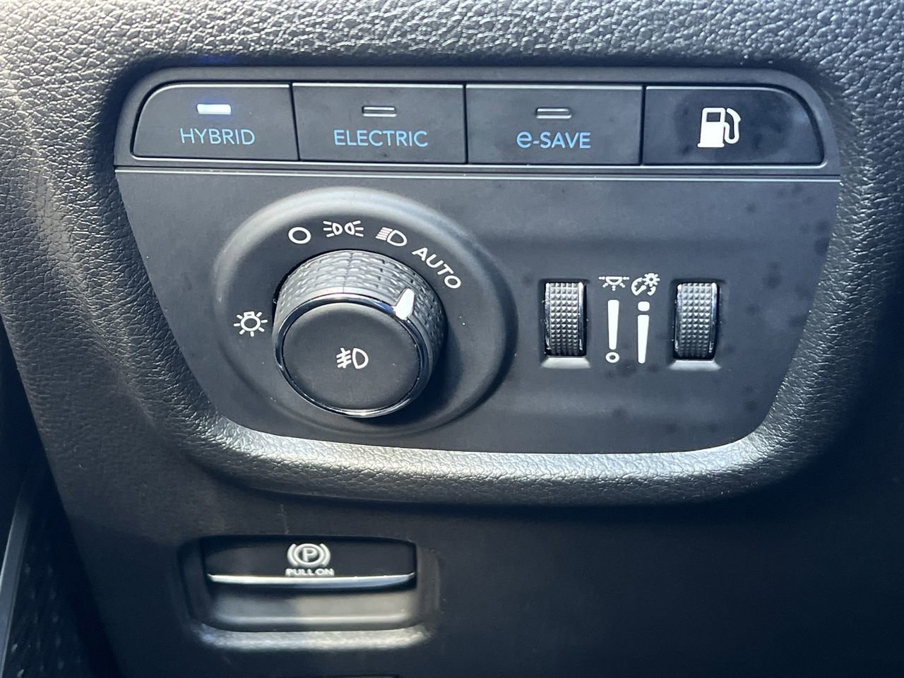 Used 2024 Jeep Grand Cherokee Limited 4xe image 16