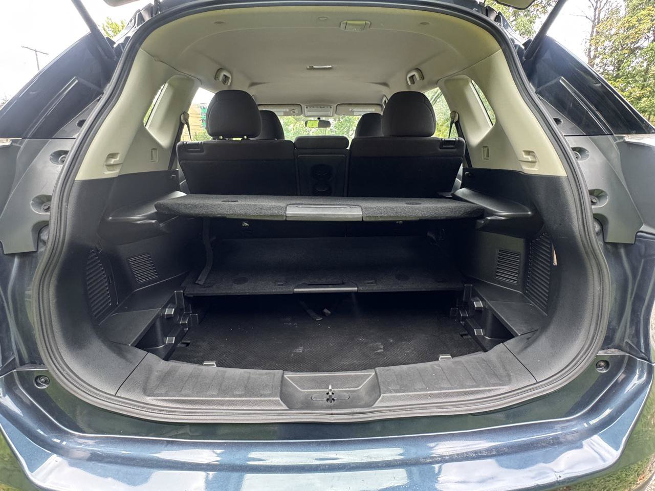 Used 2016 Nissan Rogue S AWD/4WD image 17