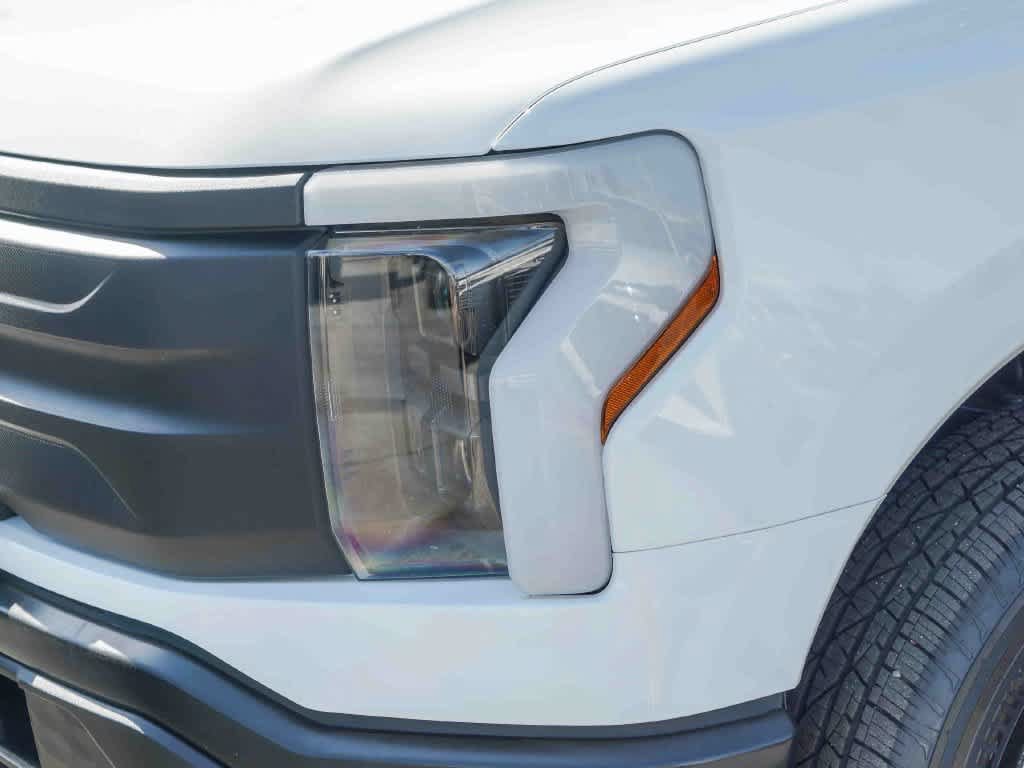 Used 2022 Ford F150 Lightning Pro AWD/4WD image 9