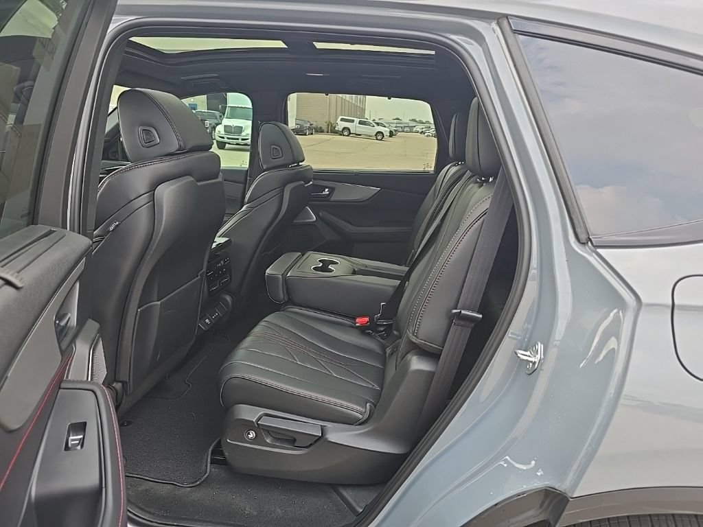 Used 2025 Acura MDX A-Spec AWD/4WD image 19