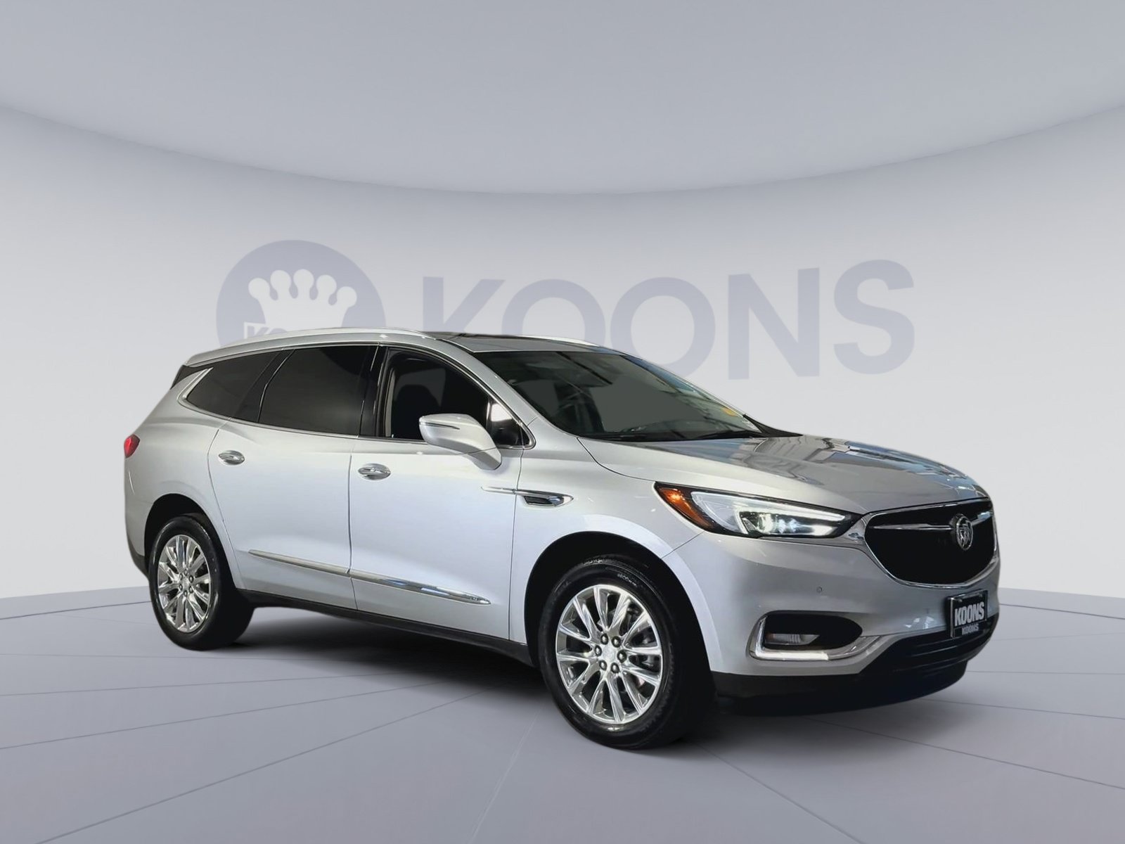 Used 2021 Buick Enclave Premium w/ Sun and Sites Package FWD image 2