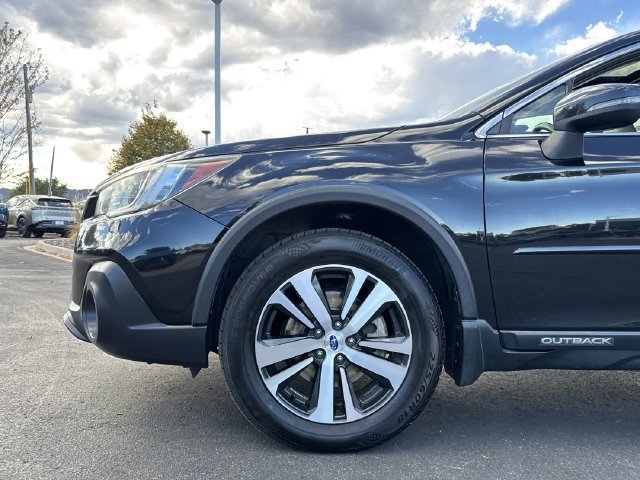 Used 2019 Subaru Outback 3.6R Limited w/ Popular Package #2 AWD/4WD image 31