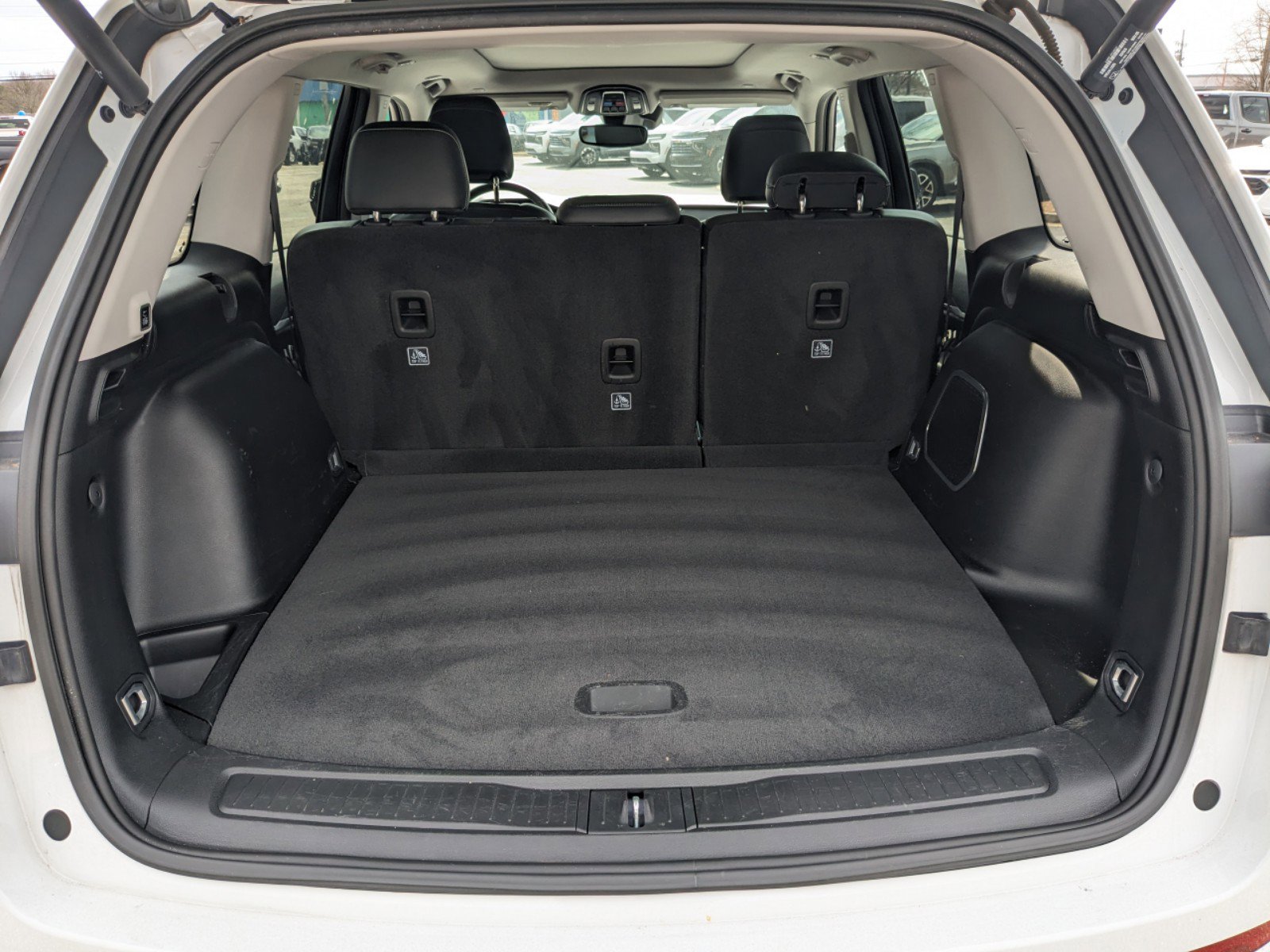 Used 2022 Jeep Grand Cherokee Limited image 13