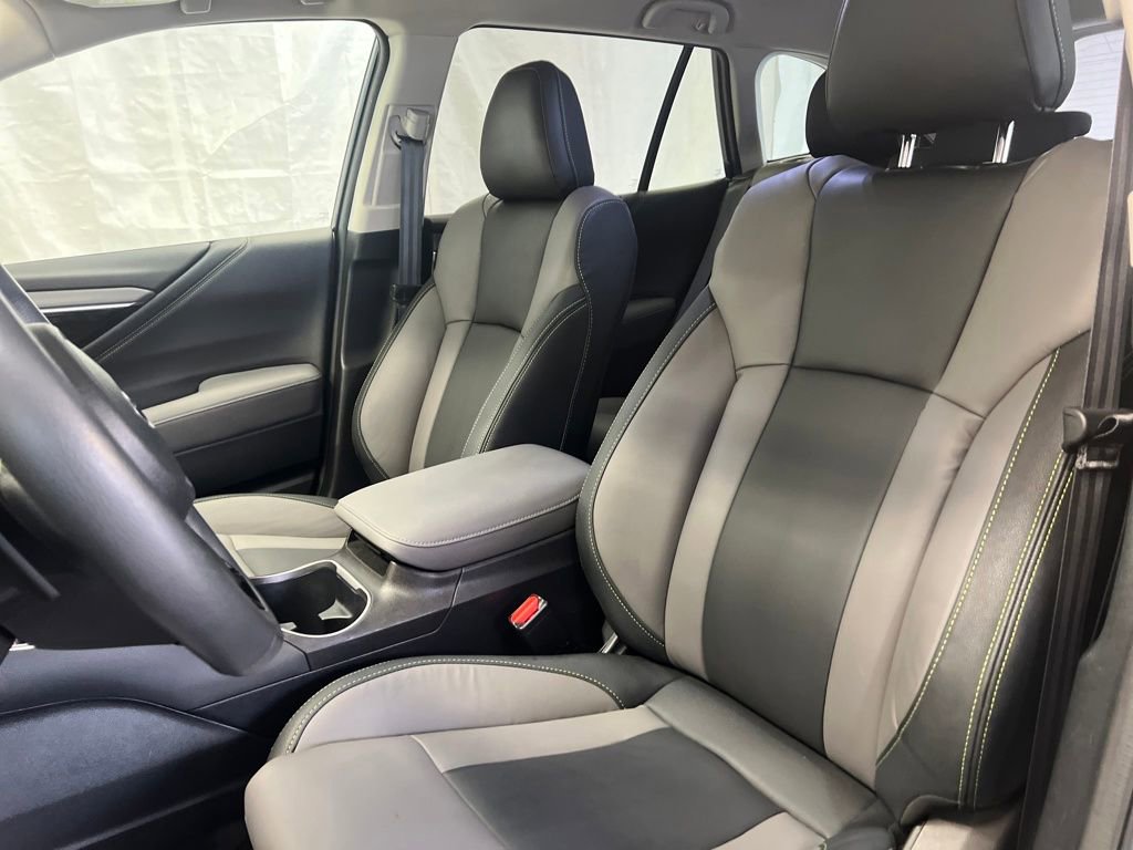 Used 2024 Subaru Outback Onyx Edition w/ Popular Package #2 image 18