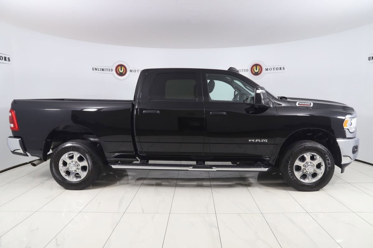 Used 2024 RAM 2500 Big Horn w/ Level 2 Equipment Group AWD/4WD image 2