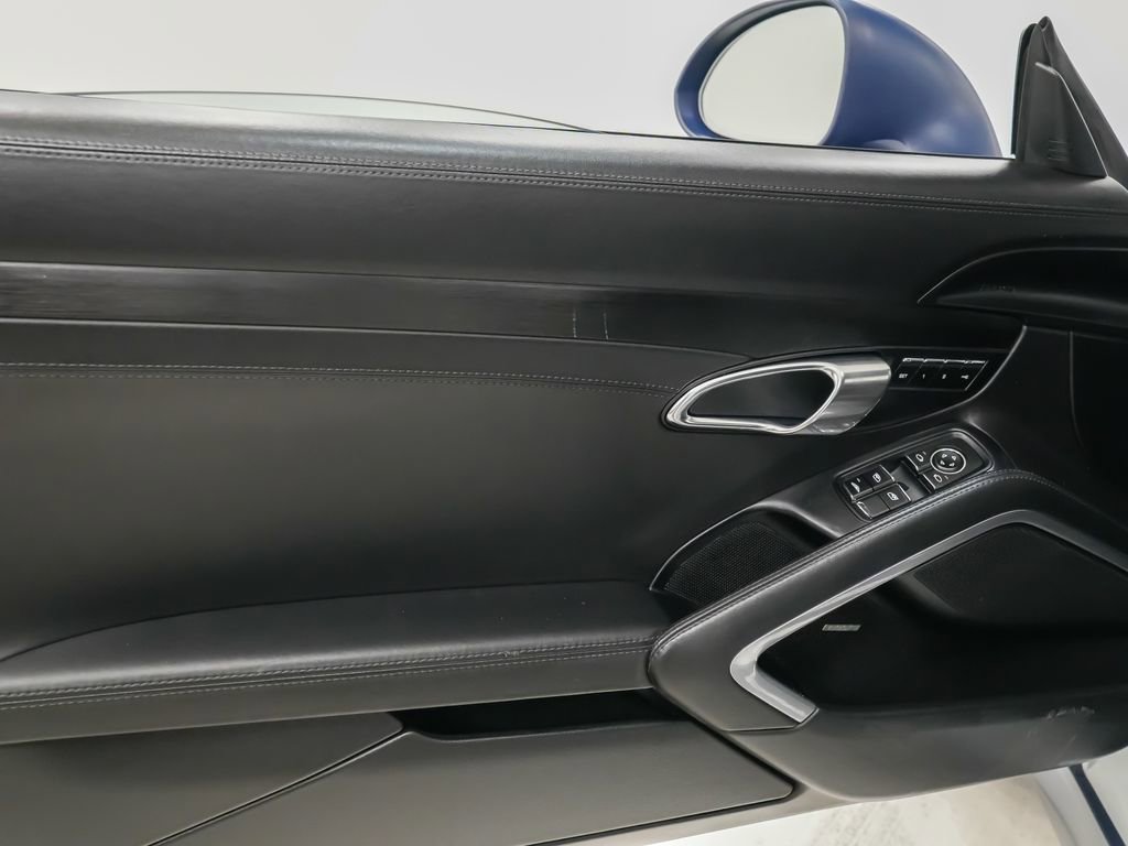 Certified 2019 Porsche 911 Carrera GTS image 18