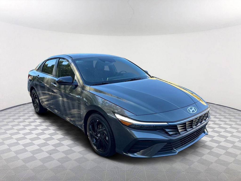 New 2026 Hyundai Elantra Sport FWD image 3