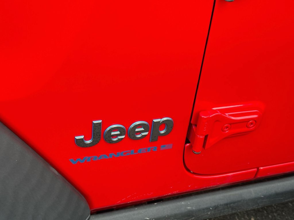 Certified 2023 Jeep Wrangler Unlimited Rubicon 4xe w/ Cold Weather Group AWD/4WD image 34