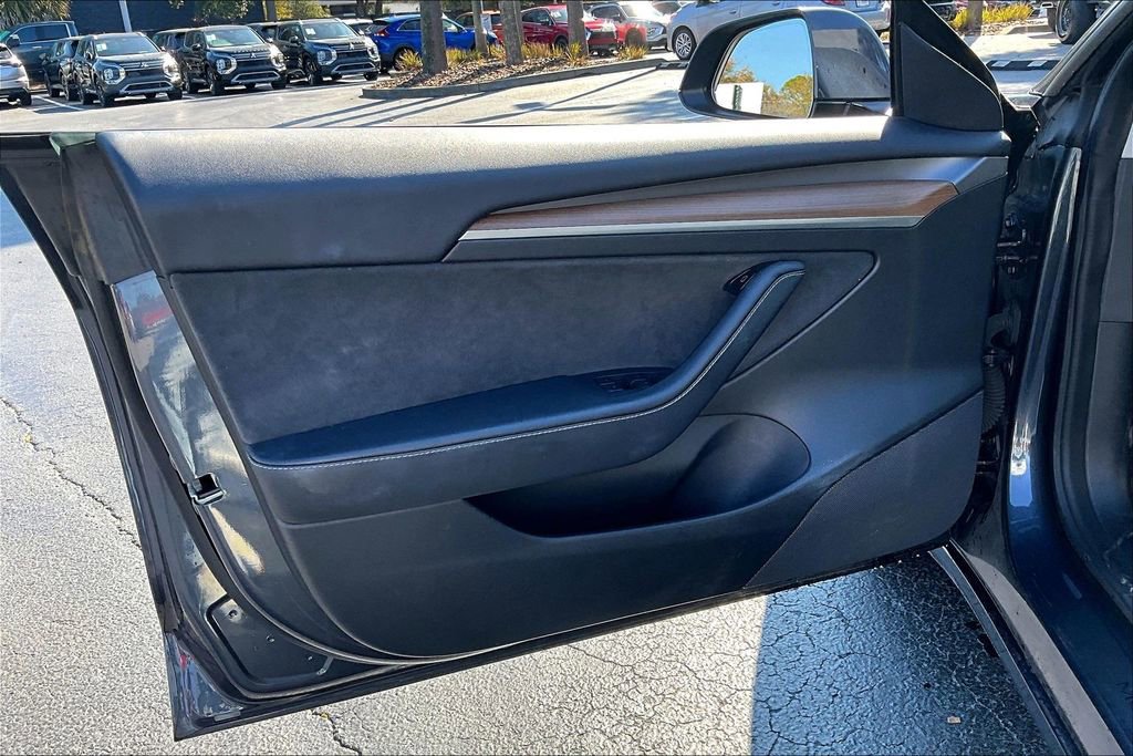 Used 2021 Tesla Model 3 Performance image 17