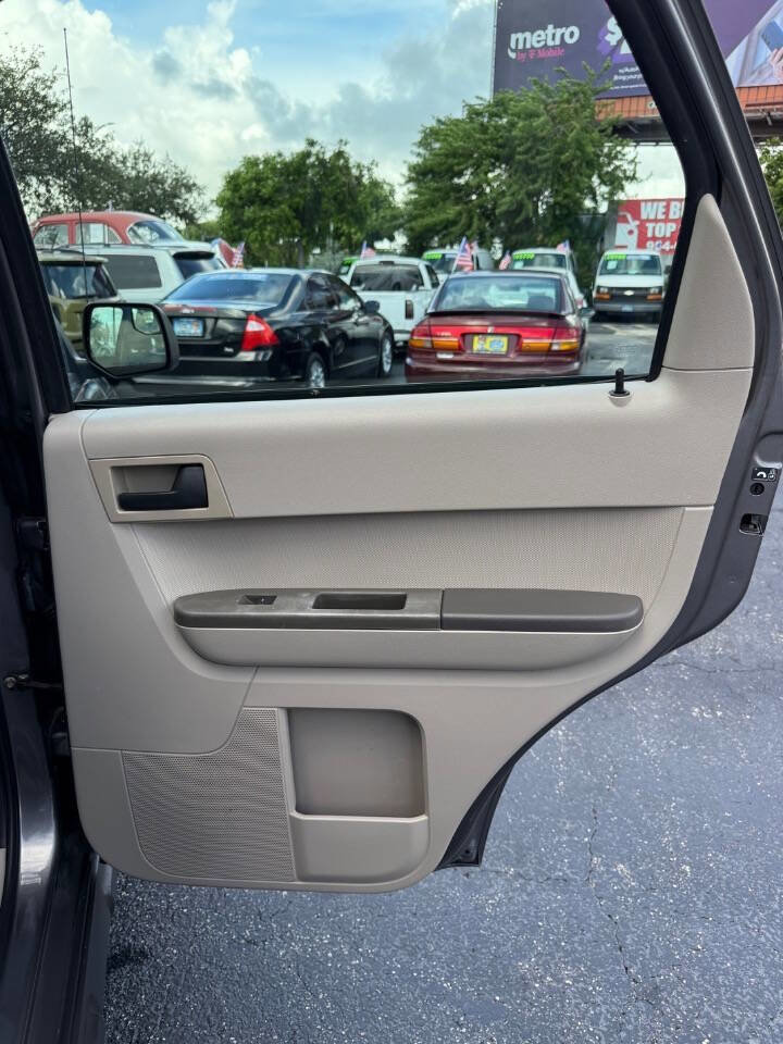Used 2012 Ford Escape XLS image 24