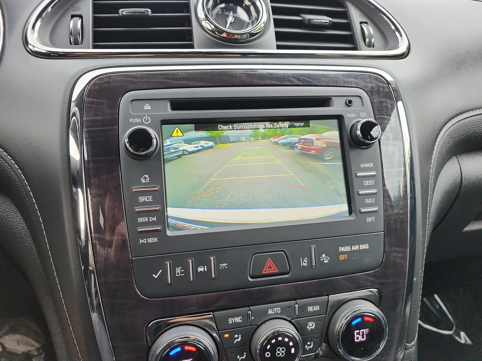 Used 2017 Buick Enclave Leather AWD/4WD image 19