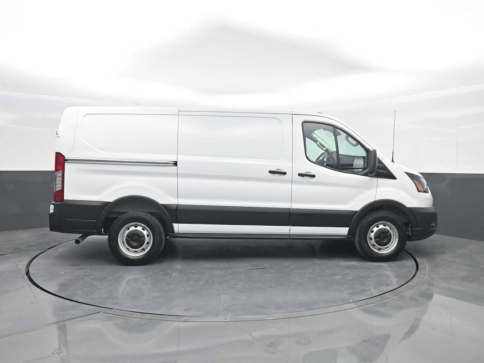New 2027 Ford Transit 150 Low Roof RWD image 9