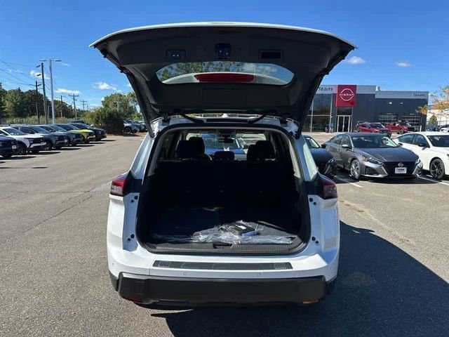 New 2026 Nissan Rogue SV image 6
