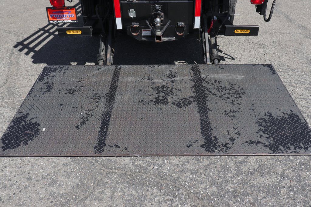 Used 2021 Ford F550 2WD Crew Cab Super Duty image 11