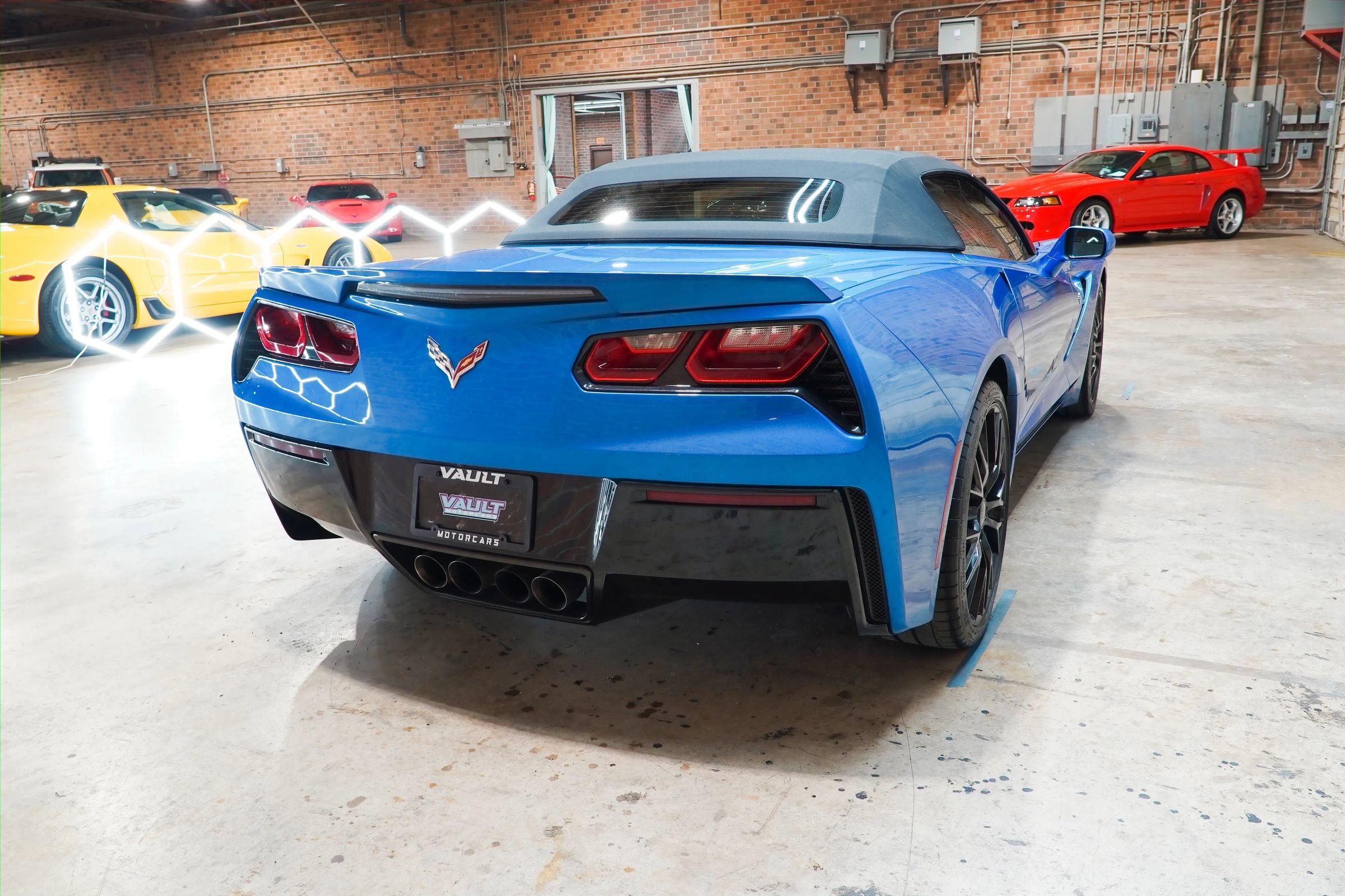 Used 2014 Chevrolet Corvette Stingray Convertible w/ 3LT Preferred Equipment Group RWD image 15