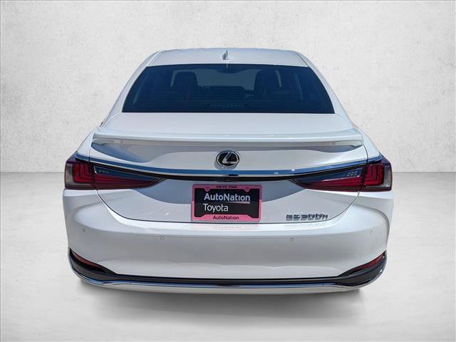 Used 2024 Lexus ES 300h w/ Accessory Package (Z2) FWD image 7