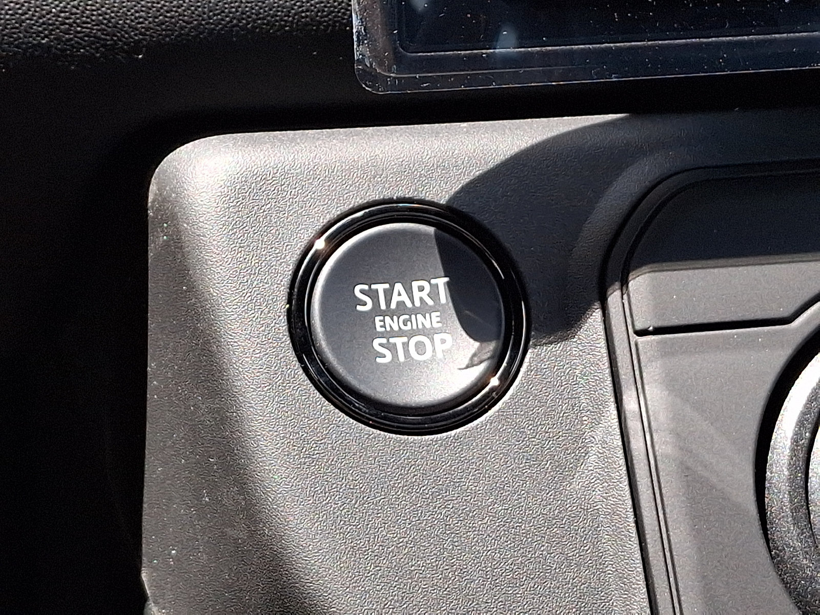 New 2026 Land Rover Defender 110 OCTA AWD/4WD image 19