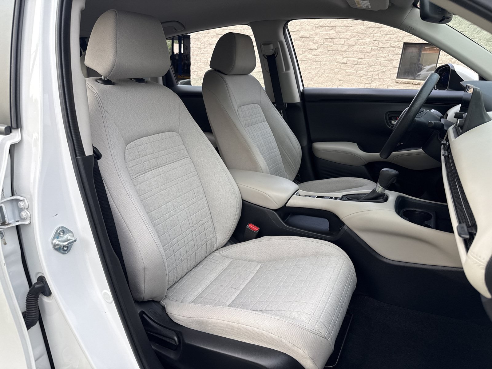 Used 2024 Honda HR-V LX image 32