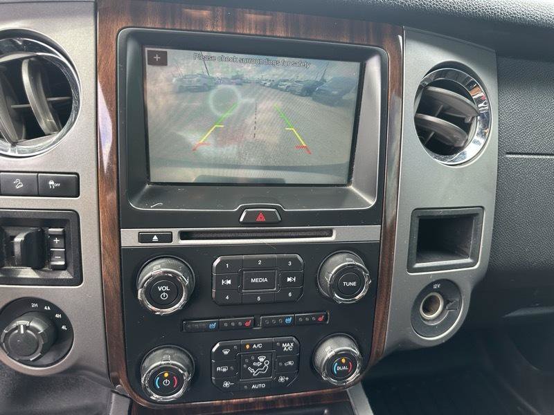 Used 2016 Ford Expedition Max Platinum AWD/4WD image 10