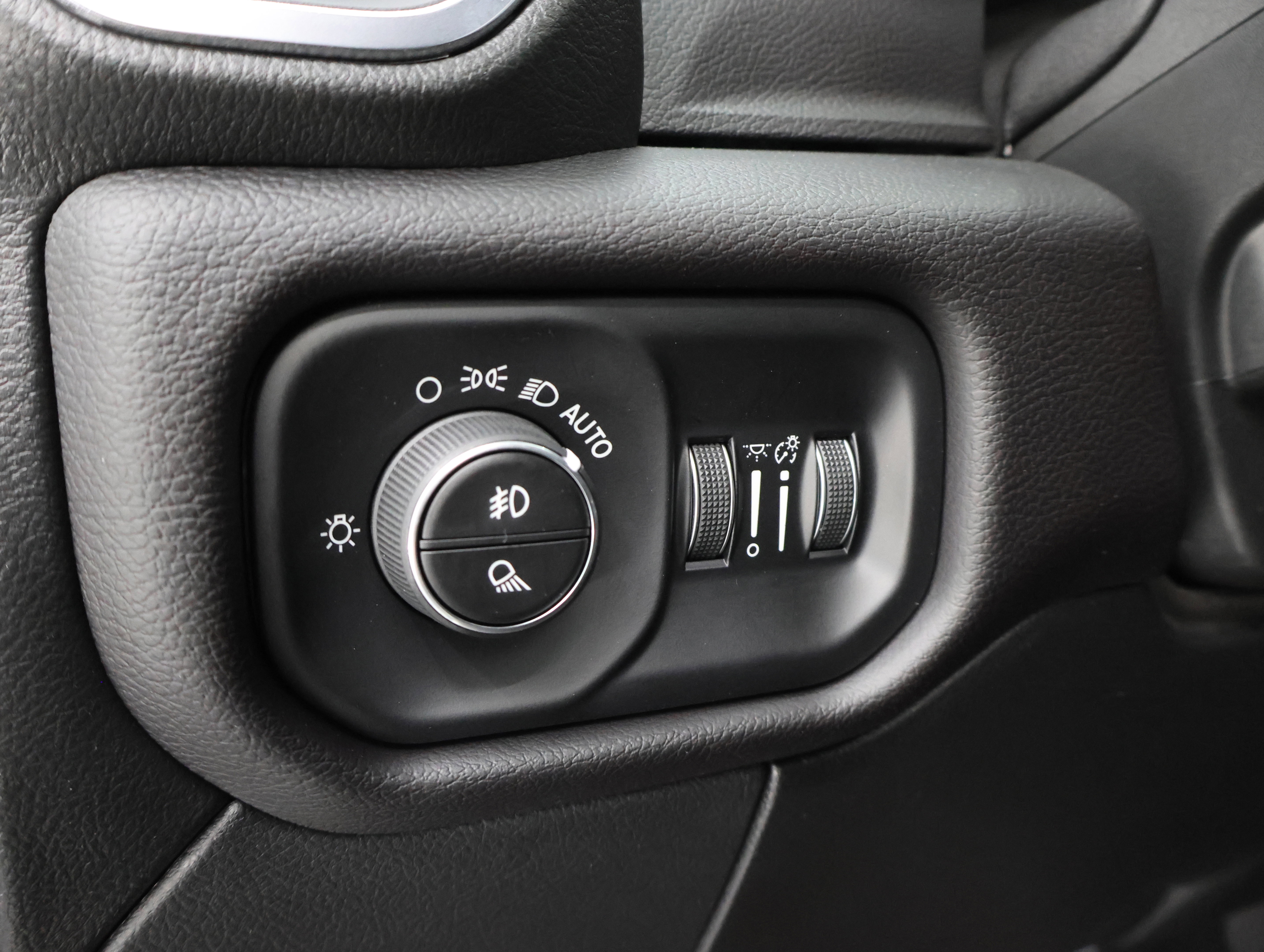 Used 2024 RAM 2500 Laramie w/ Night Edition image 49