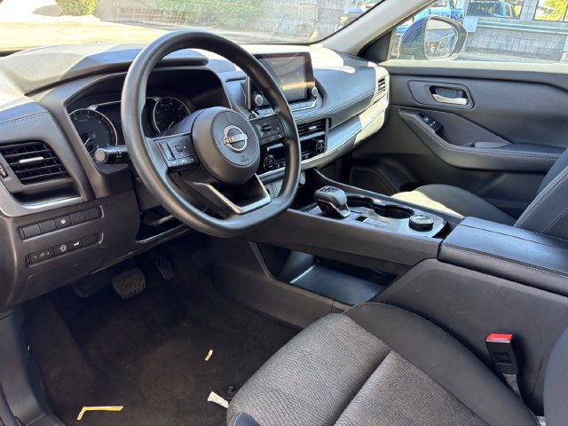 Used 2024 Nissan Rogue SV AWD/4WD image 14