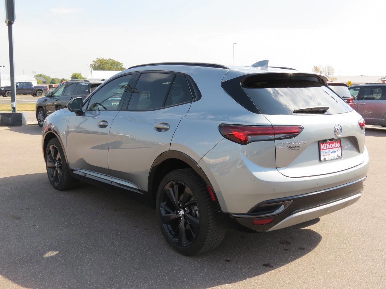 Used 2023 Buick Envision Essence w/ Sport Touring Package image 4