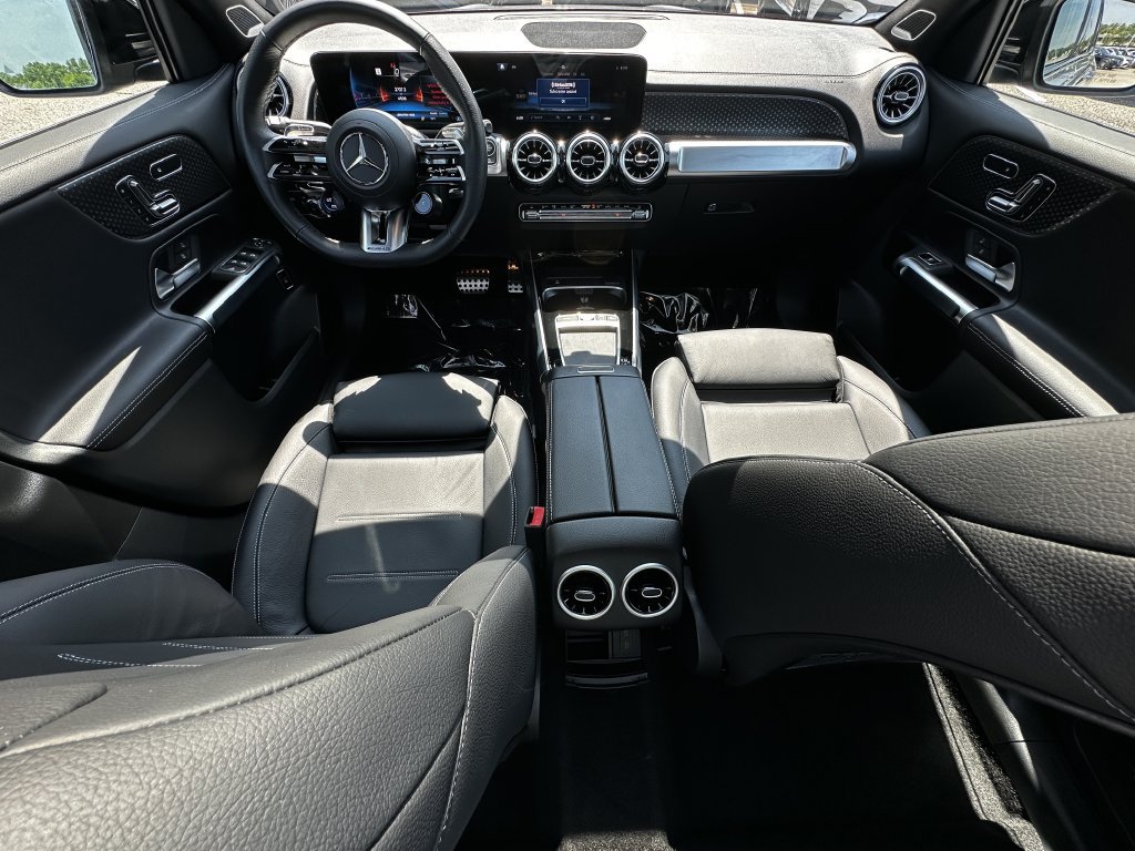Used 2026 Mercedes-Benz GLB 35 AMG 4MATIC image 27