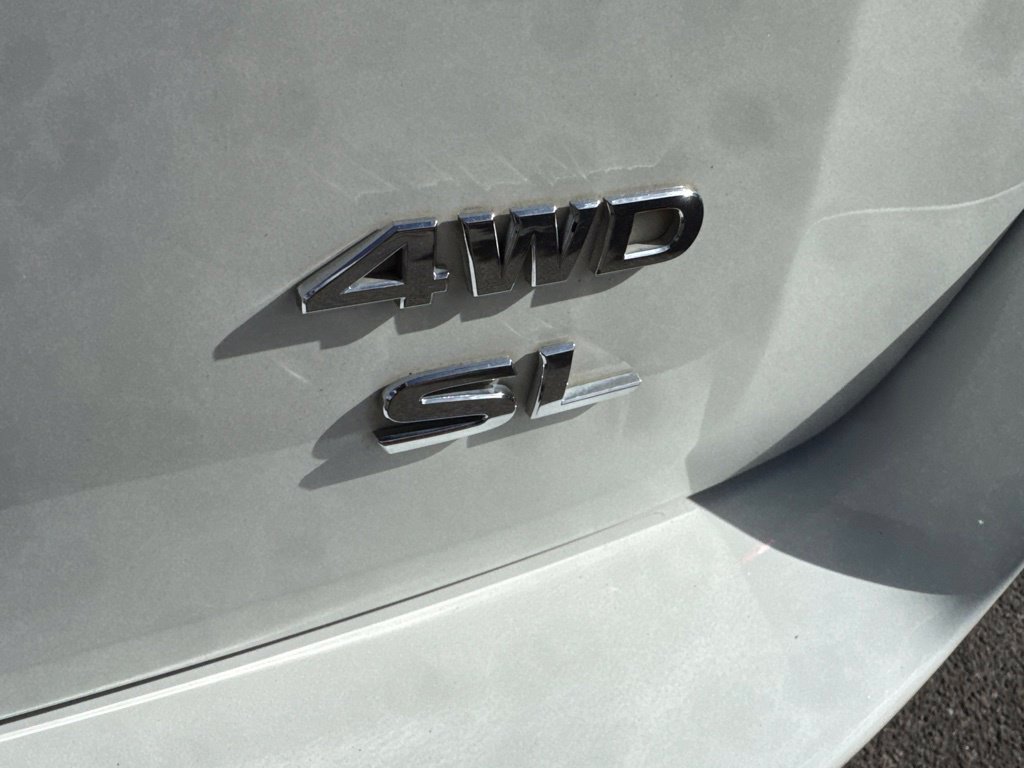 Used 2020 Nissan Pathfinder SL AWD/4WD image 25