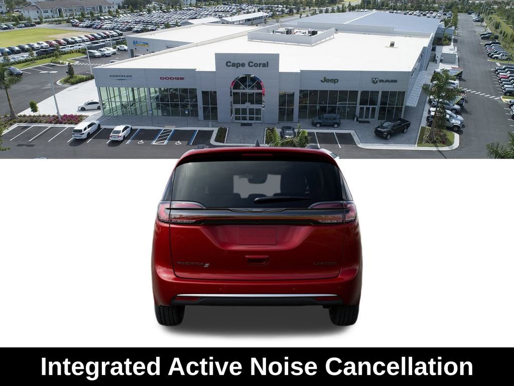 New 2026 Chrysler Pacifica Limited w/ Uconnect Theater Family Group image 8