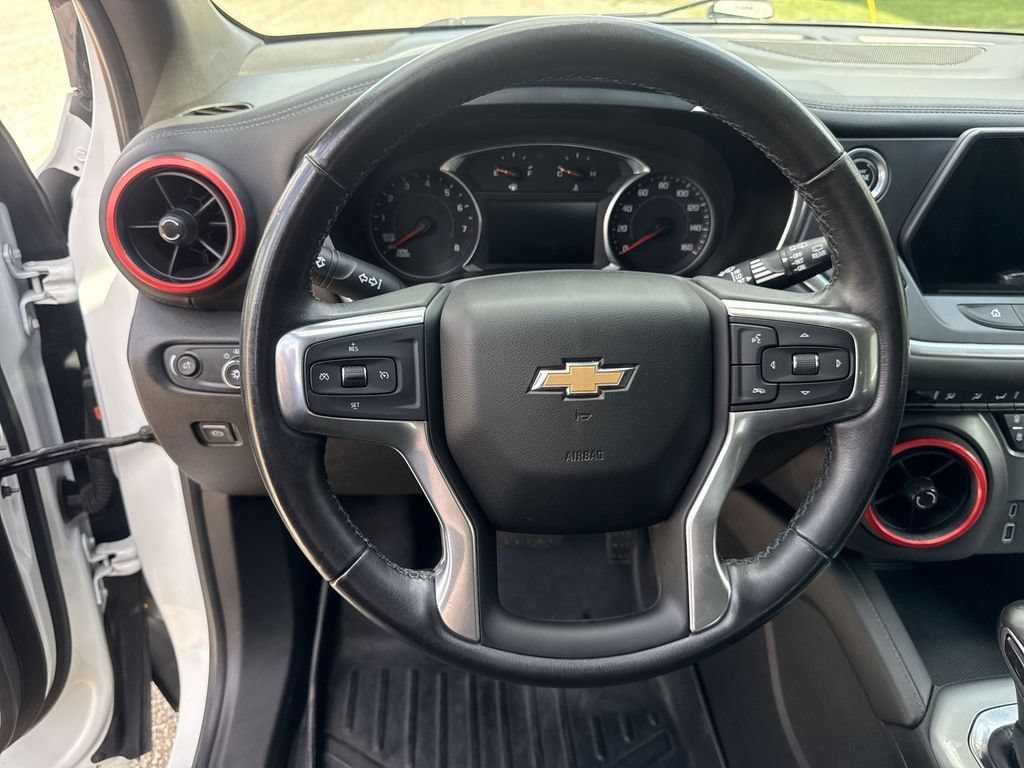 Used 2020 Chevrolet Blazer LT FWD image 11