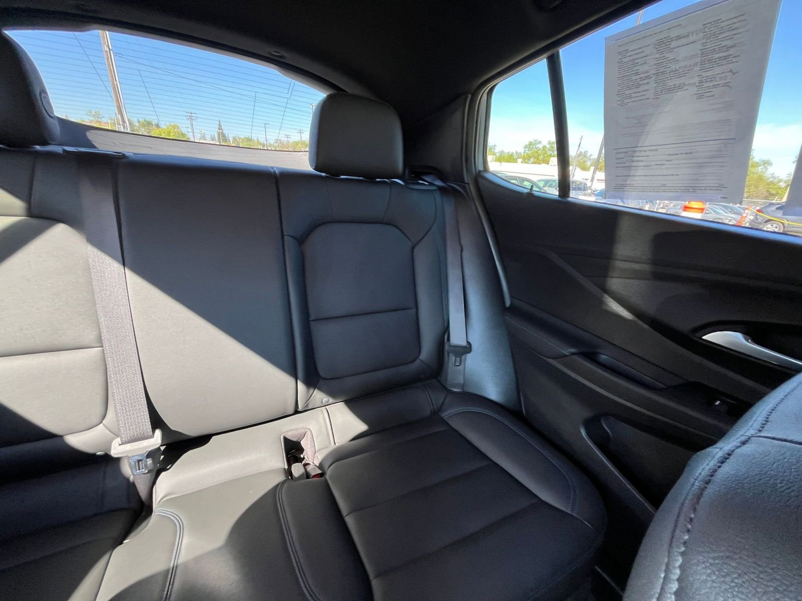 Used 2025 Buick Envista Sport Touring image 36