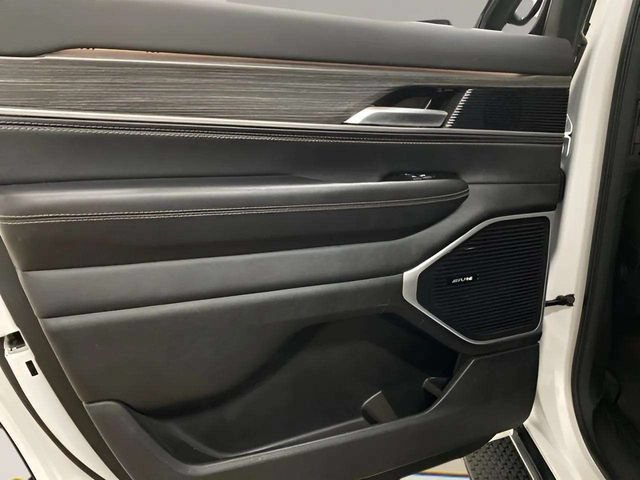 Used 2024 Jeep Wagoneer Series II w/ Flexible Seating Group RWD image 67