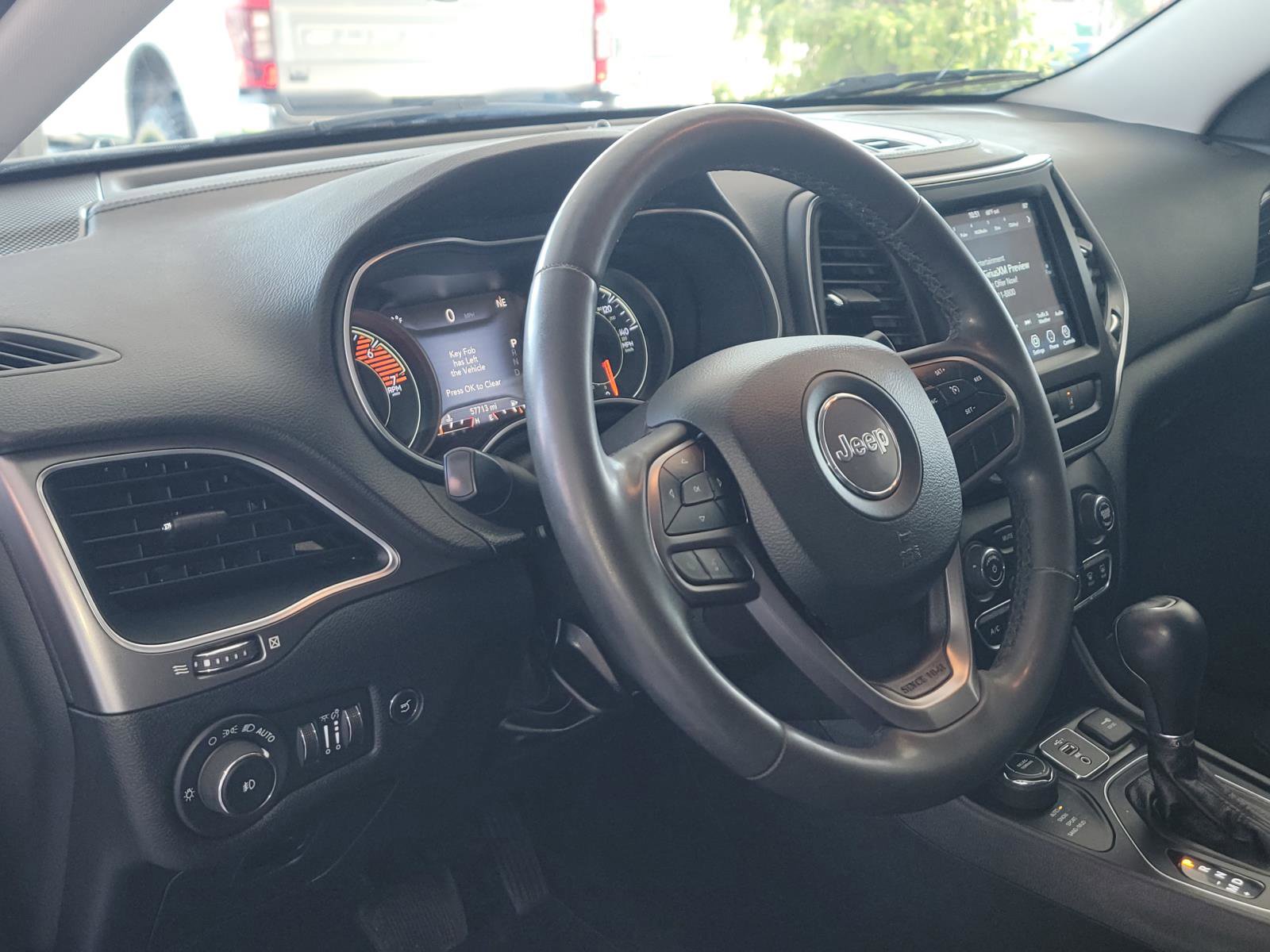Used 2022 Jeep Cherokee Latitude Lux w/ Mopar Interior Package AWD/4WD image 9