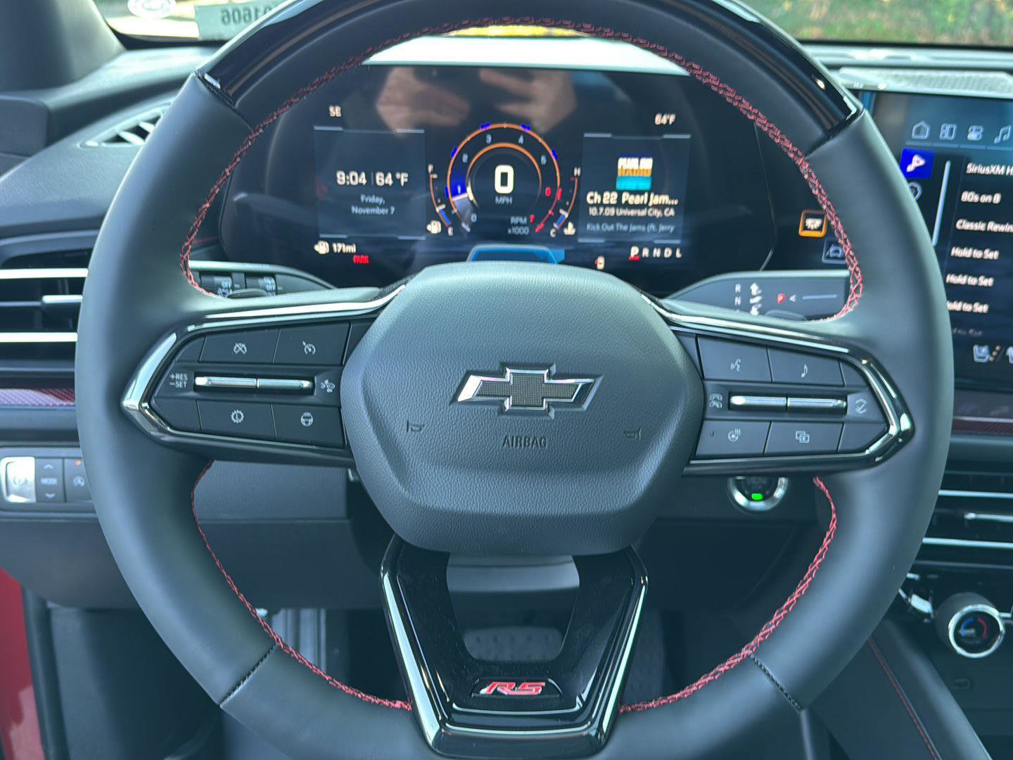 New 2026 Chevrolet Traverse RS w/ LPO, Floor Liner Package image 17