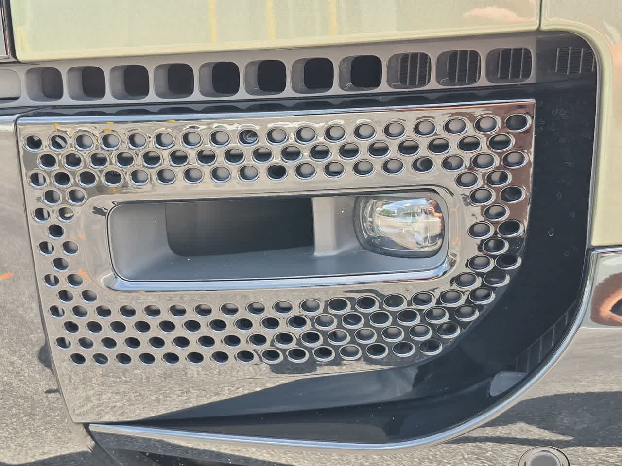 Certified 2025 Land Rover Defender 110 X AWD/4WD image 11