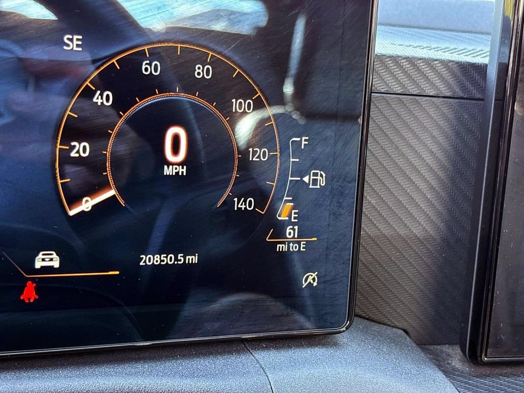 Used 2024 Ford Mustang Convertible RWD image 16