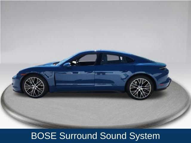 Used 2022 Porsche Taycan image 17
