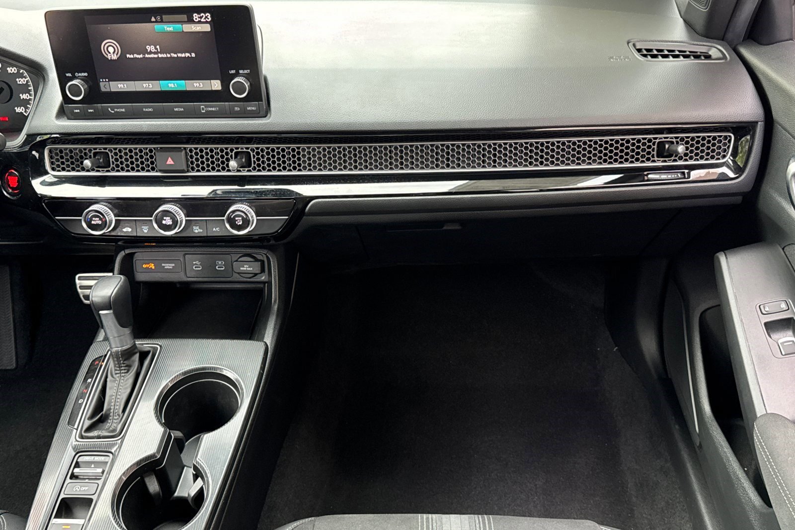 Certified 2025 Honda Civic Sport image 28