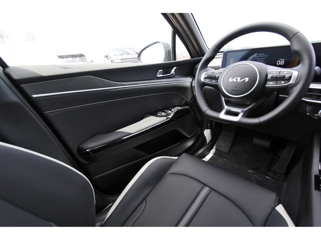 New 2026 Kia K5 GT-Line FWD image 9