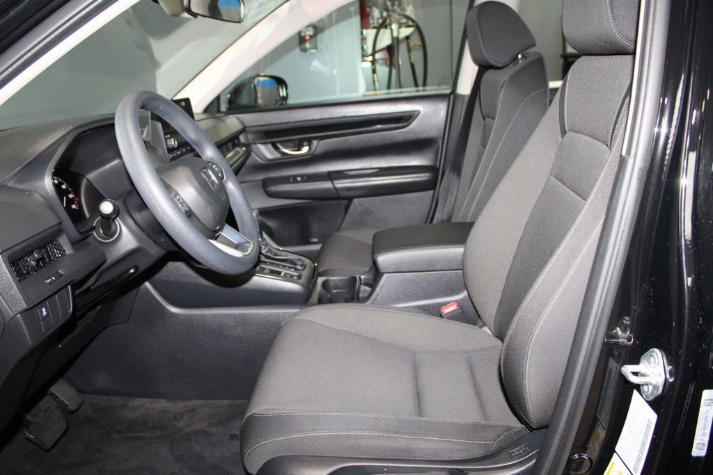 Used 2023 Honda CR-V LX image 12