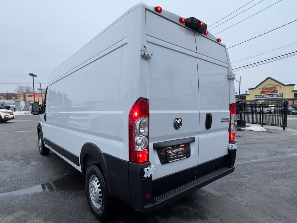 Used 2025 RAM ProMaster 2500 w/ Convenience Group image 5