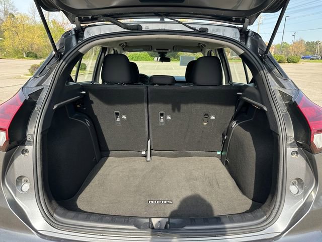 Used 2023 Nissan Kicks SV FWD image 29