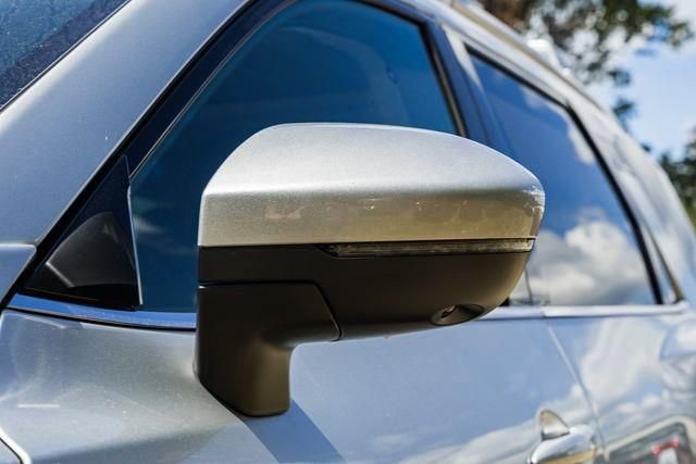 New 2025 Nissan Pathfinder SL w/ SL Premium Package image 16