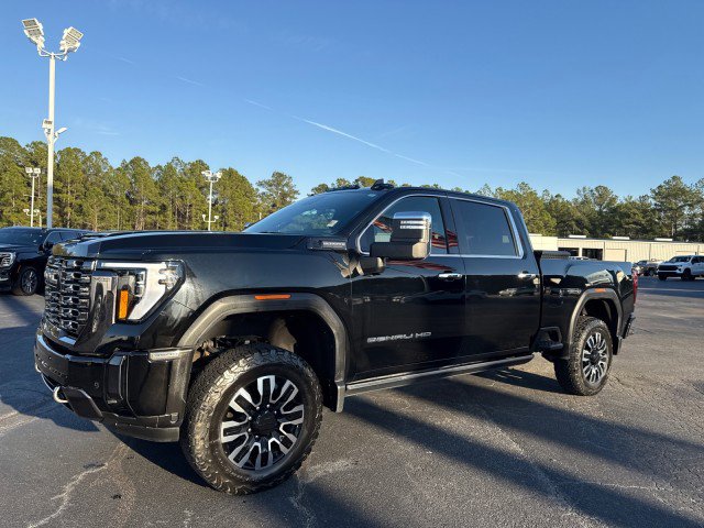 Used 2024 GMC Sierra 2500 Denali Ultimate w/ Max Trailering Package AWD/4WD image 9