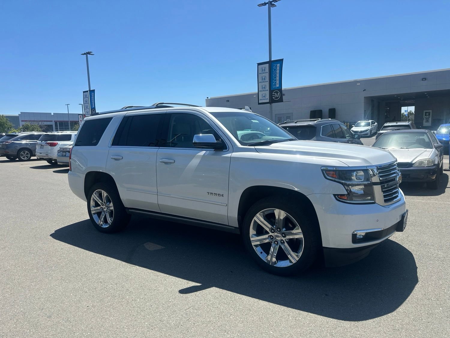 Used 2019 Chevrolet Tahoe Premier AWD/4WD image 2