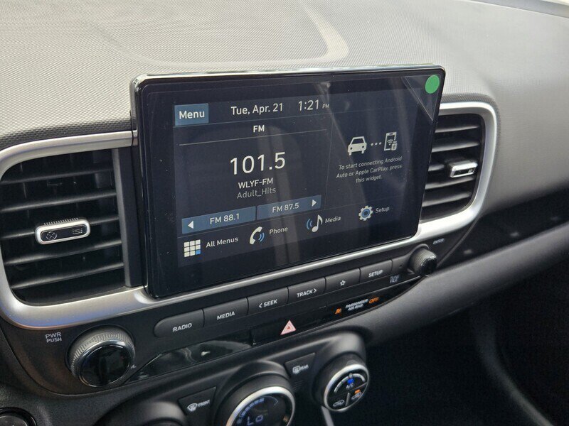 New 2026 Hyundai Venue SEL FWD image 9