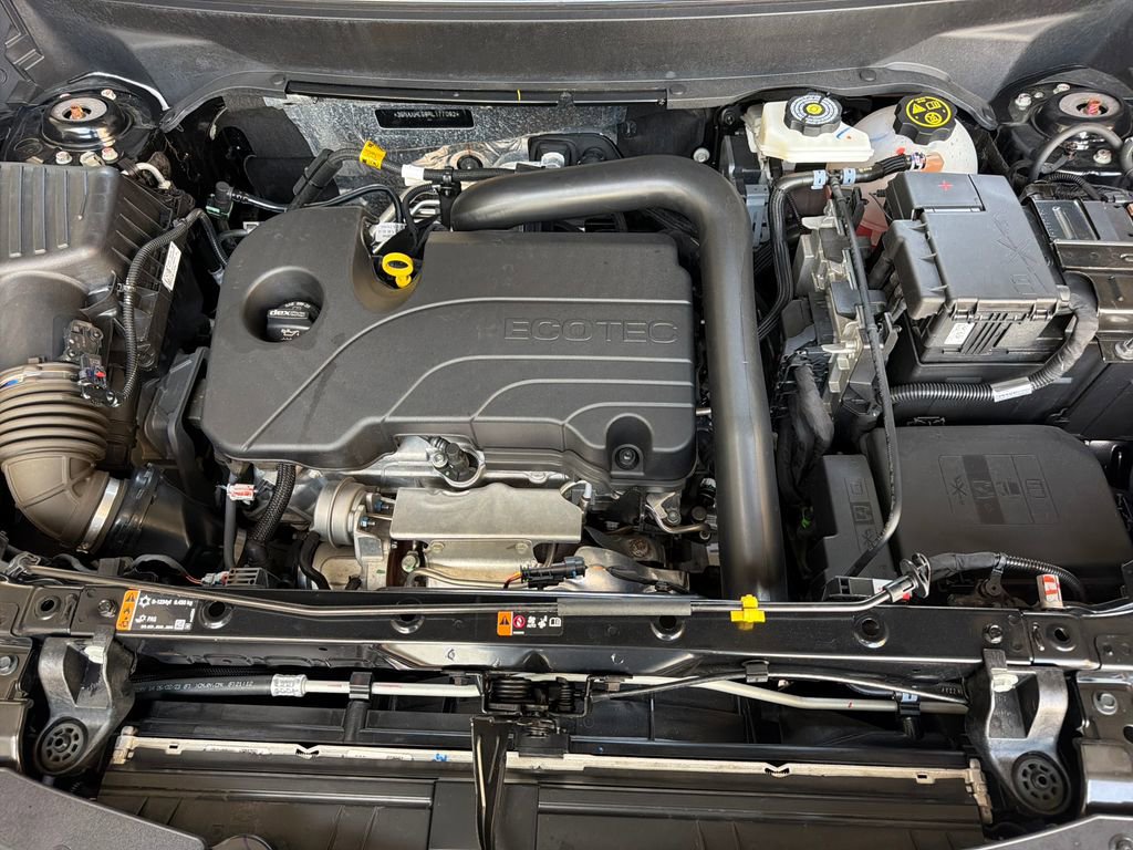 Used 2024 Chevrolet Equinox LS image 34