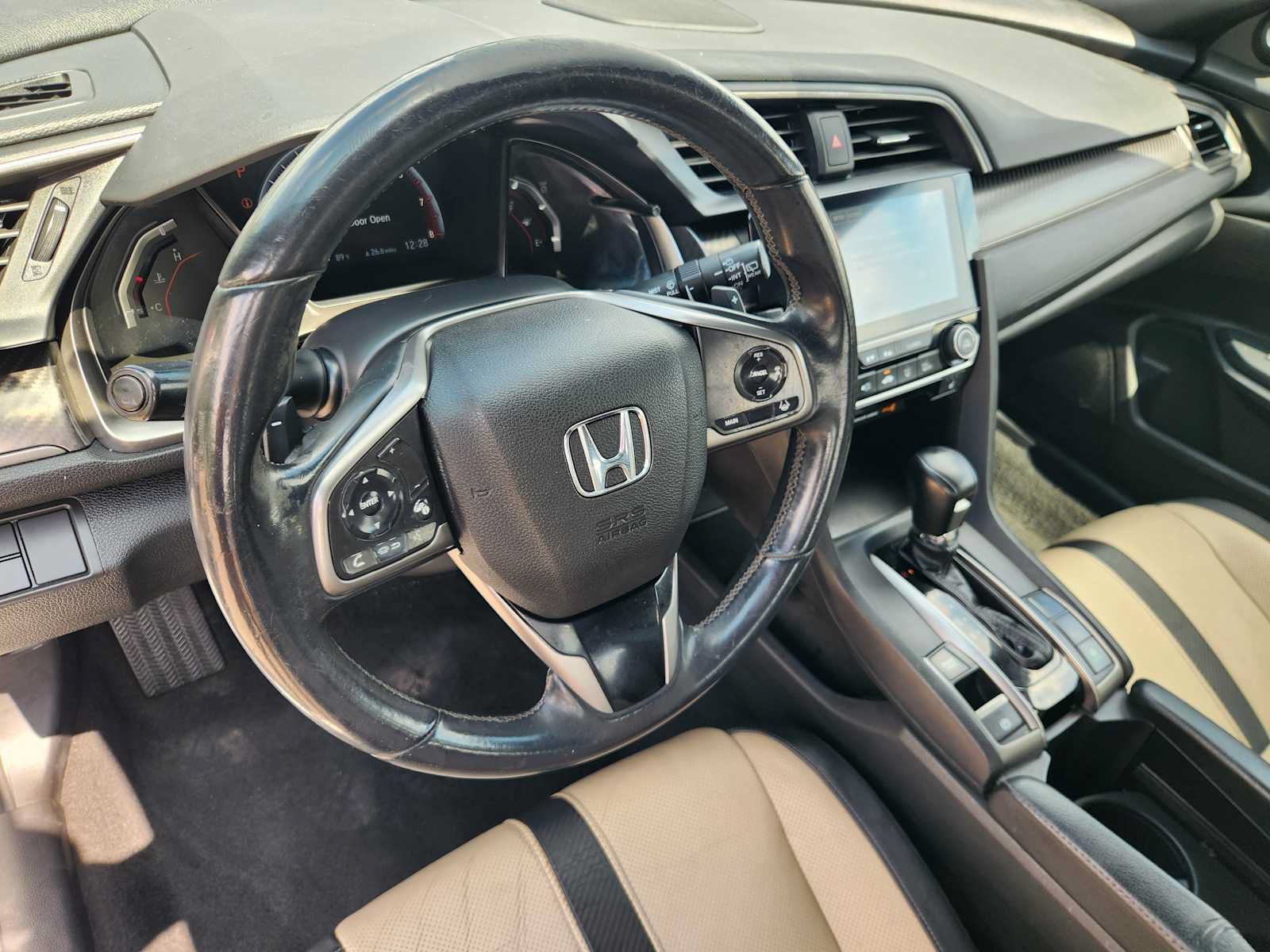 Used 2019 Honda Civic Sport Touring image 2