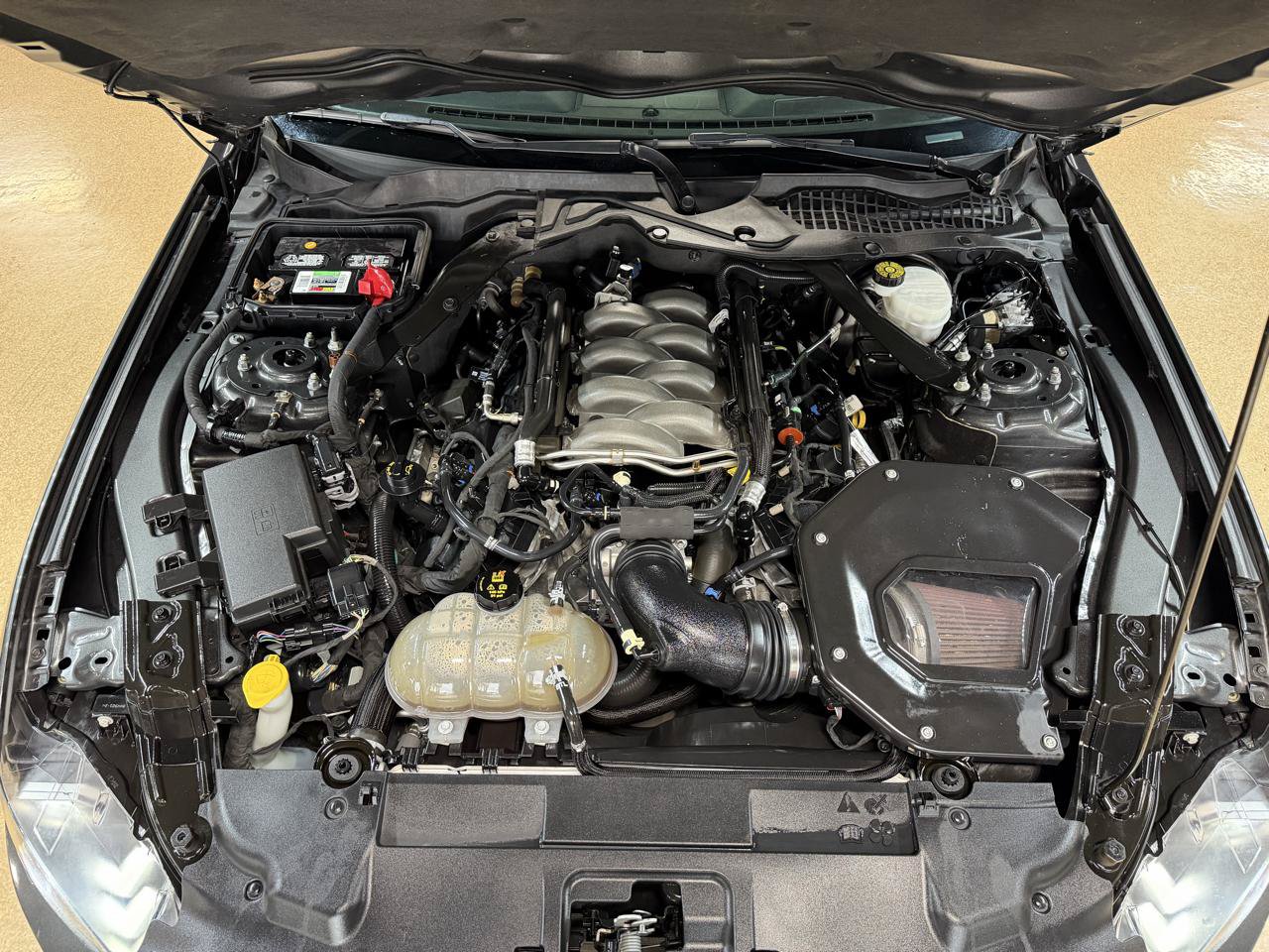 Used 2019 Ford Mustang GT Premium RWD image 41